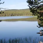 Kaira, Kahden Makuuhuoneen Kelomoekki, Lukuisten Polkujen, Polkupyoeraereitin Sekae Kalaisan Tunturilammen Vieressae * Syote