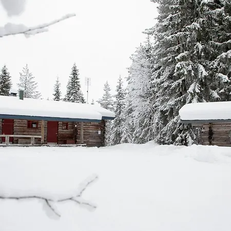 Kaira 27, Kahden Makuuhuoneen Kelomoekki Syoetteellae, Valaistun Ladun Vieressae *