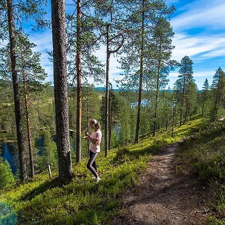 Semesterbostad Kaira 27, Kahden Makuuhuoneen Kelomoekki Syoetteellae, Valaistun Ladun Vieressae Syöte