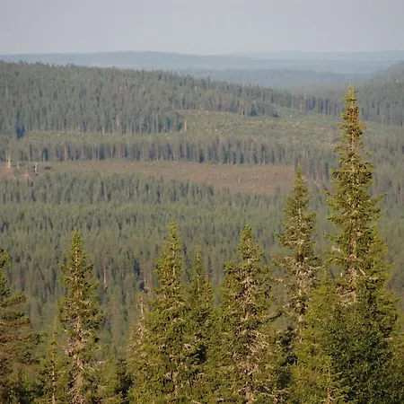 Kaira 27, Kahden Makuuhuoneen Kelomoekki Syoetteellae, Valaistun Ladun Vieressae Semesterbostad *