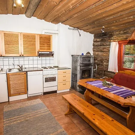 Kaira 27, Kahden Makuuhuoneen Kelomoekki Syoetteellae, Valaistun Ladun Vieressae 索特