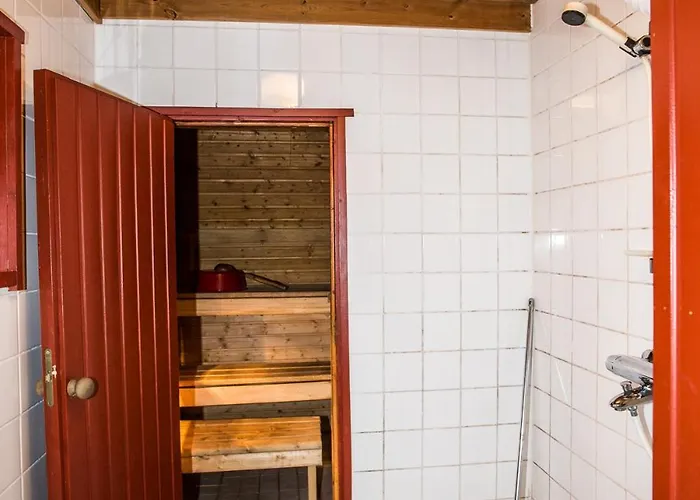 Дом отдыха Kaira 27, Kahden Makuuhuoneen Kelomoekki Syoetteellae, Valaistun Ladun Vieressae Сиоте