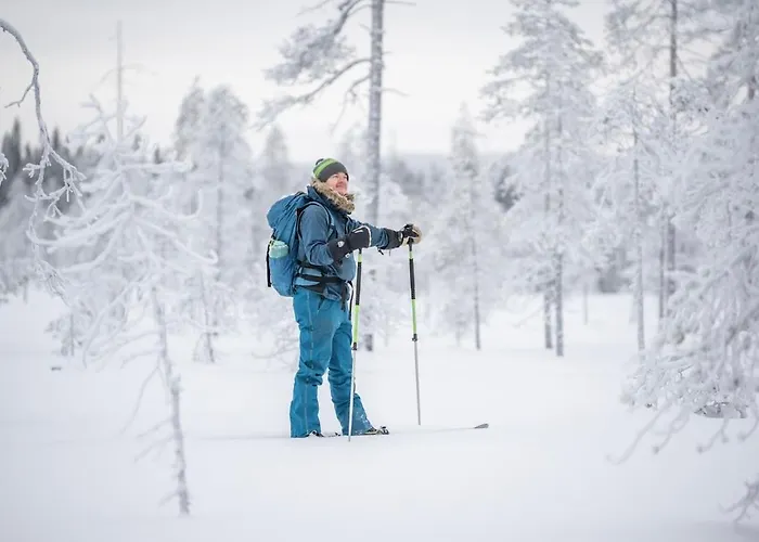 Kaira 27, Kahden Makuuhuoneen Kelomoekki Syoetteellae, Valaistun Ladun Vieressae Сиоте