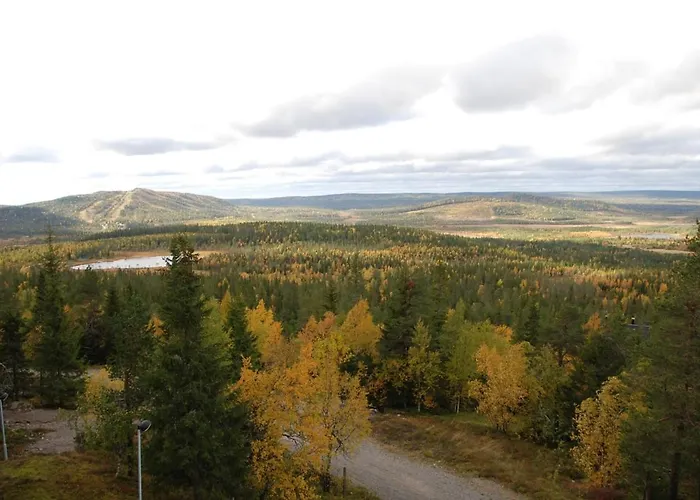 Kaira 27, Kahden Makuuhuoneen Kelomoekki Syoetteellae, Valaistun Ladun Vieressae Дом отдыха *